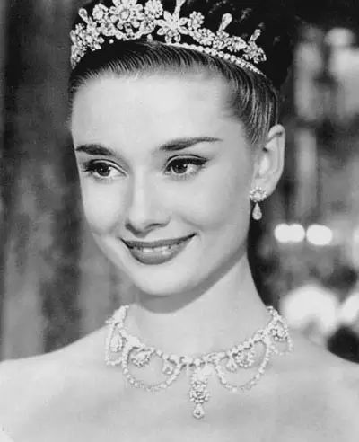 孩子有白头发是缺少什么微量元素（缺微量元素引起的白发多久能好）-硒宝网