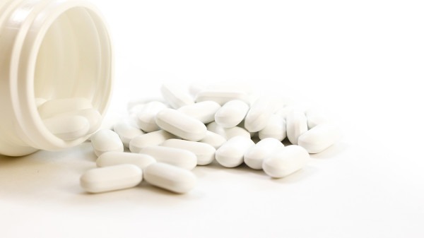 宝宝补钙过量有什么害处（过量补钙宝宝害处有哪些）-硒宝网