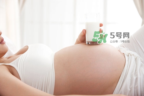 怀孕几周开始补钙(孕期补钙到几周结束)-硒宝网