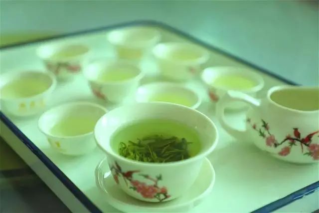 恩施好喝的富硒茶玉露(恩施玉露茶好处)-硒宝网