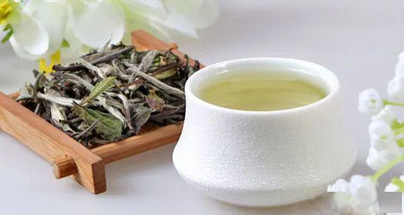 富硒茶中的硒溶于水吗（富硒速溶茶）-硒宝网