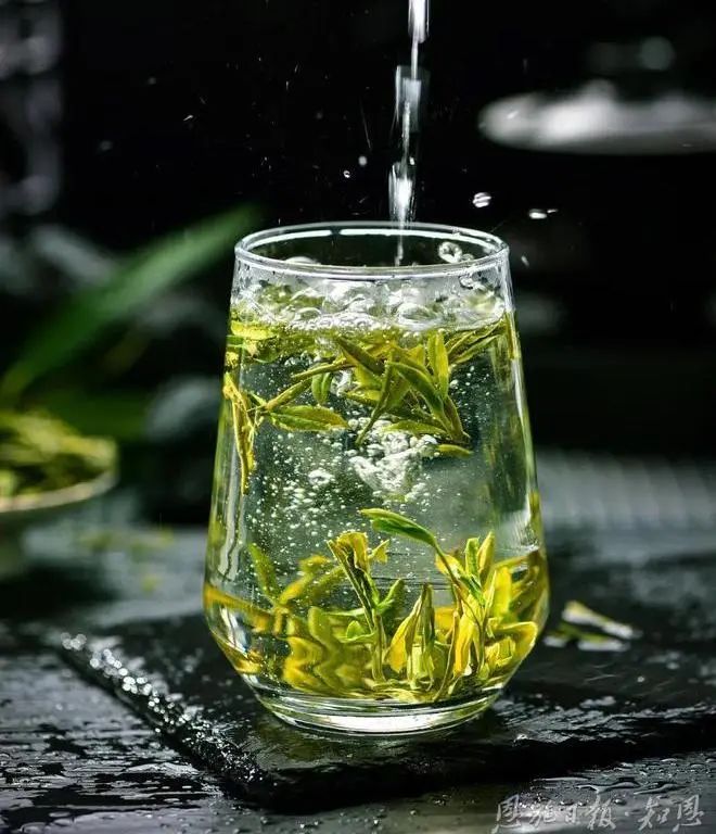 湖南醇厚的恩施富硒茶(湖南恩施富硒茶的功效)-硒宝网