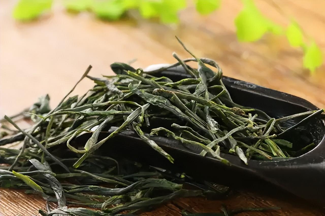 高山绿茶富硒茶啥意思(高山绿茶是什么口感的茶)-硒宝网