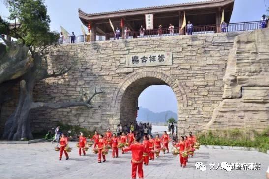 天气凉了喝点富硒藤茶（天气凉喝富硒点藤茶可以吗）-硒宝网