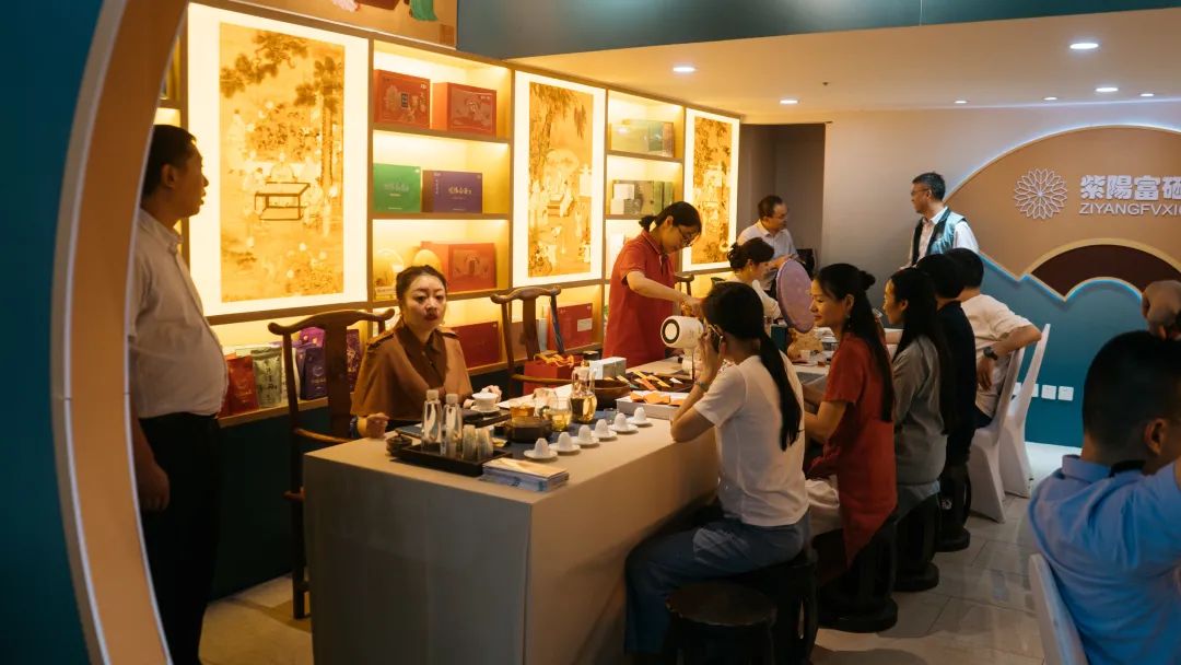 紫阳富硒茶最大的茶厂(紫阳富硒茶厂有哪些)-硒宝网