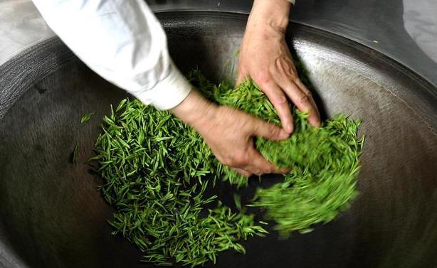 龙井茶好还是富硒茶好（好龙井茶的标准）-硒宝网