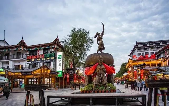 恩施富硒茶价格表湖北（湖北恩施茶叶价格表）-硒宝网