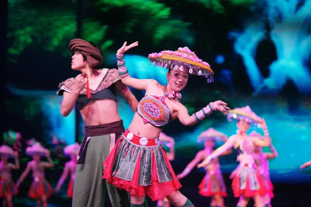 恩施富硒茶价格表湖北（湖北恩施茶叶价格表）-硒宝网