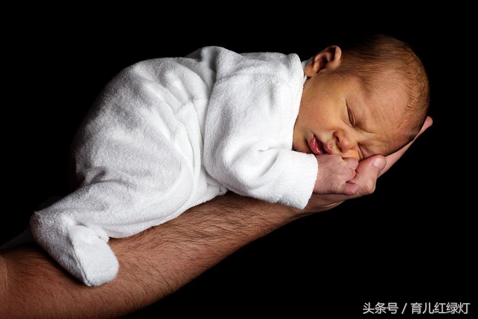 新生儿要补钙吗（新生儿补钙要补到几岁）-硒宝网