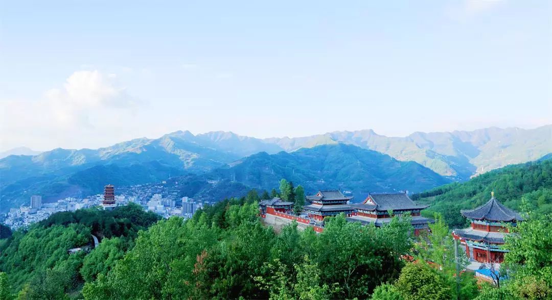 关于焕古富硒茶的诗句(富硒茶宣传语)-硒宝网