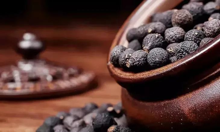 富硒茶防脱发吗怎么喝(脱发喝茶防富硒有用吗)-硒宝网