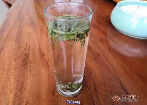 富硒水适合冲哪种茶好(富硒水能泡茶吗)-硒宝网