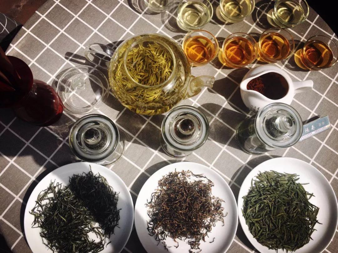 富硒绿茶和黑茶哪个好(绿茶与黑茶哪个更抗癌)-硒宝网