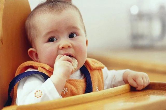 小孩补钙吃什么牌子的钙片好吸收(小孩吃那种钙吸收好)-硒宝网