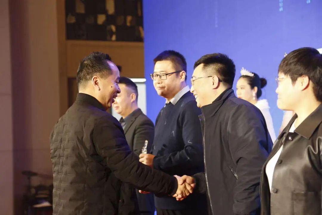 紫阳富硒茶优秀企业家（紫阳富硒茶厂有哪些）-硒宝网