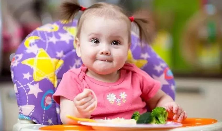 婴儿一般几个月开始补钙（婴儿开始补钙一般月龄是多少）-硒宝网