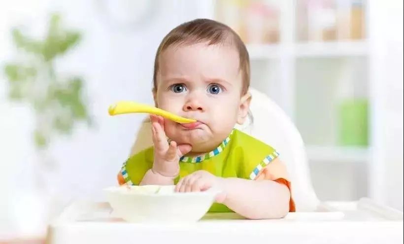 婴儿一般几个月开始补钙（婴儿开始补钙一般月龄是多少）-硒宝网