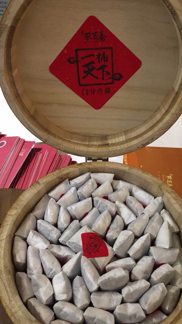 富硒白芽是什么茶类的(芽茶类白富硒是什么味道)-硒宝网