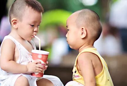 女孩补钙的最佳年龄段（补钙最好的年龄段）-硒宝网