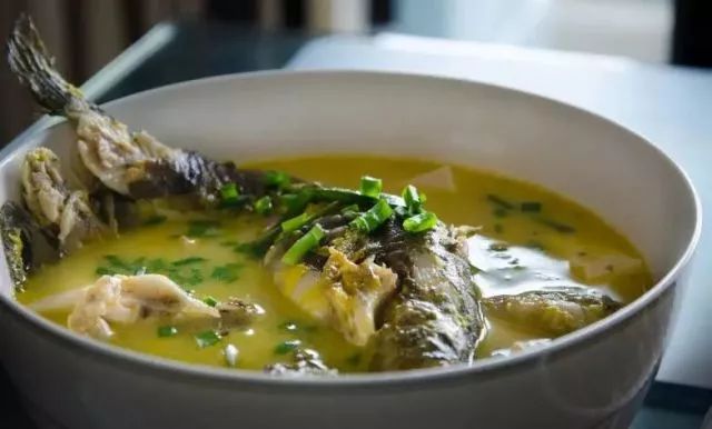 女孩补钙的最佳年龄段（补钙最好的年龄段）-硒宝网