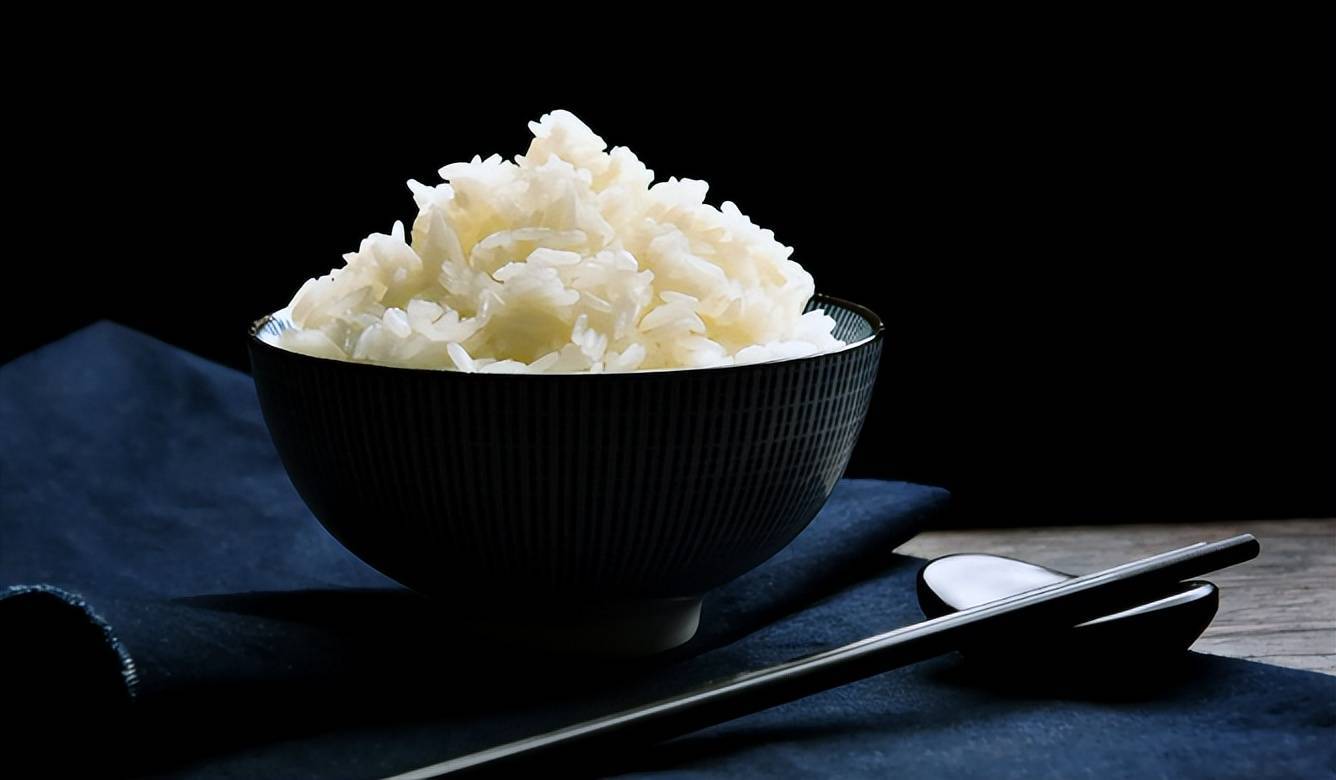 富硒大米老人吃好不好(吃富硒大米的好处)-硒宝网