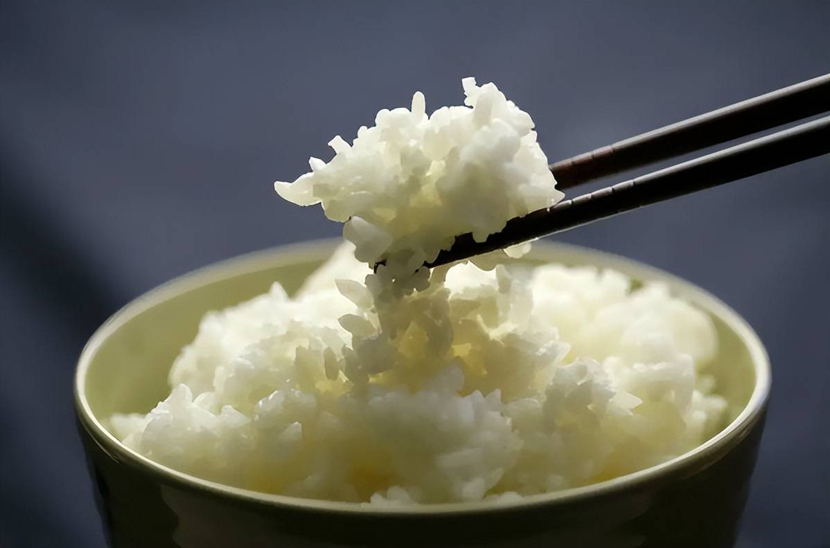 富硒大米老人吃好不好(吃富硒大米的好处)-硒宝网