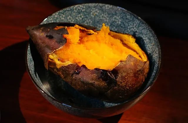 富硒地瓜微波炉的做法(微波地瓜做法窍门)-硒宝网