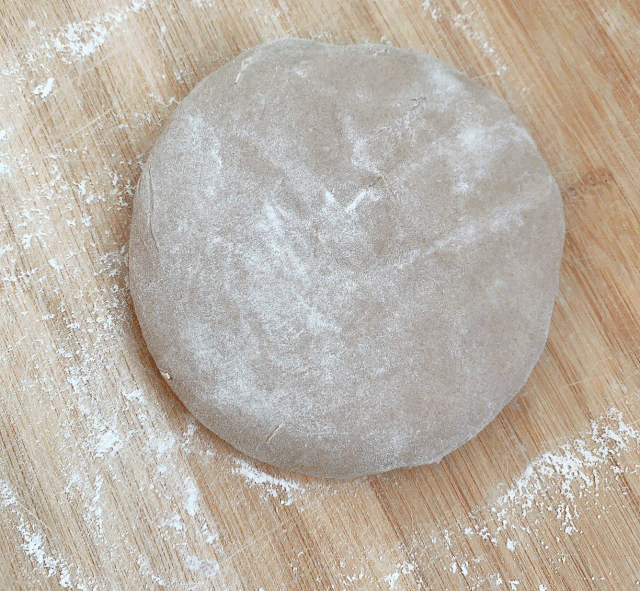 富硒面粉是什么颜色的(富硒面粉怎么是黑的)-硒宝网