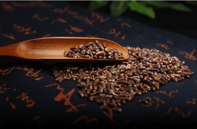 富硒面粉是什么颜色的(面粉颜色富硒是什么意思)-硒宝网