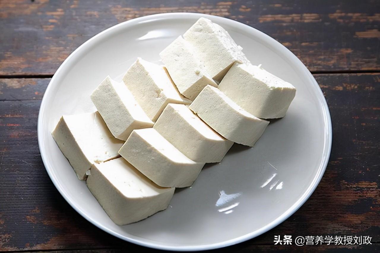 尿酸高怎么补钙（尿酸高吃钙片有好处吗）-硒宝网