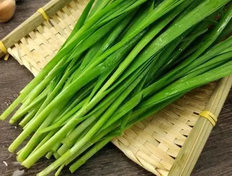 吃什么补铁（吃补铁药月经一直不干净）-硒宝网