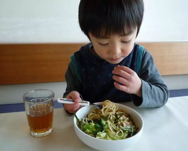 锌硒宝几岁孩子可以吃（锌硒宝孩子吃了好吗）-硒宝网