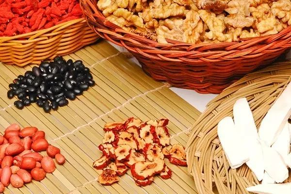 65岁每天补硒多少毫克(每天补硒200微克多吗)-硒宝网