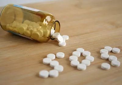 补硒吃药品还是保健品呢(保健药品补品吃硒有用吗)-硒宝网