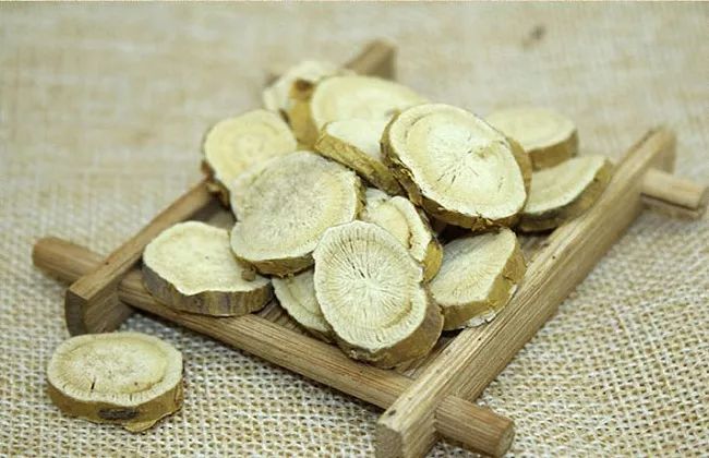 补硒吃药品还是保健品呢(吃补硒的保健品有用吗)-硒宝网