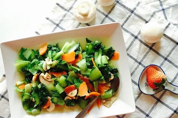 男人每天需要补硒多少克(男人要补硒吗)-硒宝网