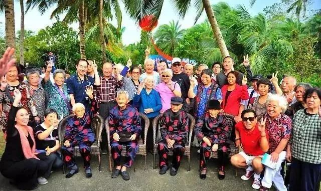 80岁以上老人补硒多少(老人补硒的危害)-硒宝网