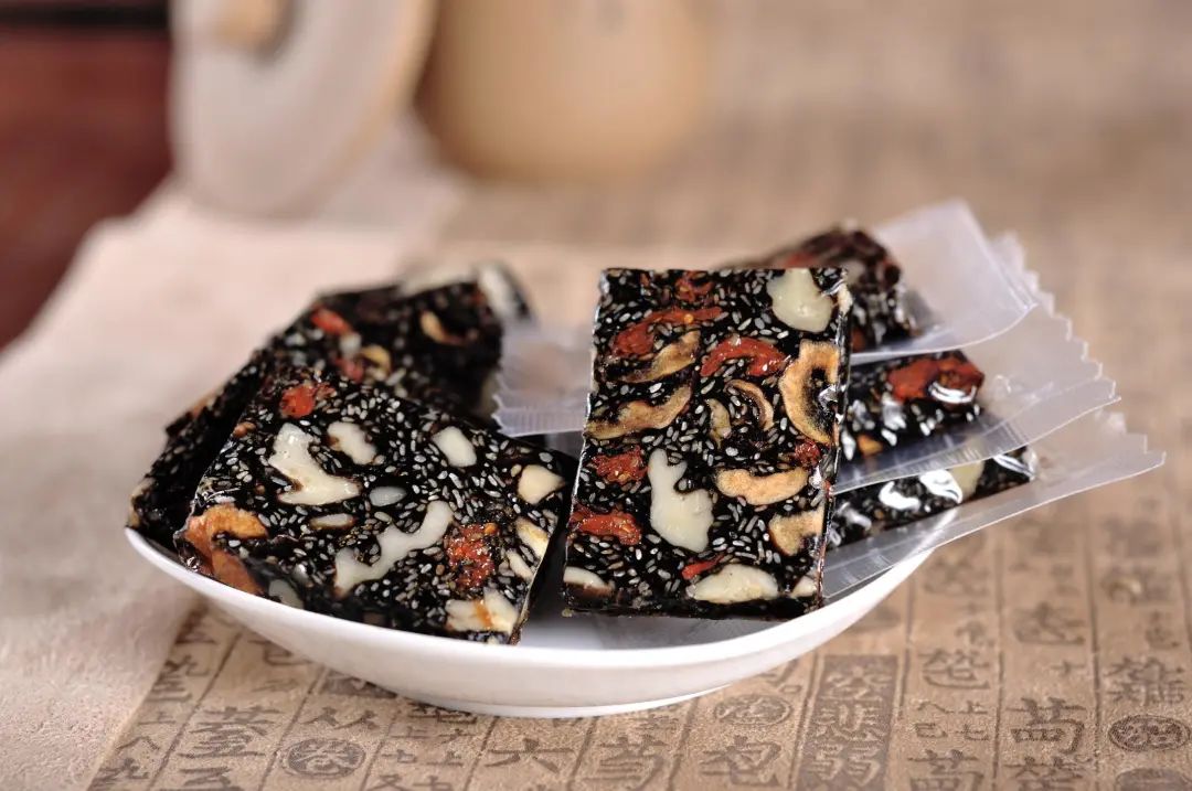 备孕女性补硒吃什么好呢(补女性备孕吃好硒片吗)-硒宝网