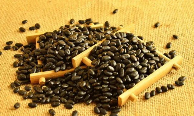 备孕女性补硒吃什么好呢(补女性备孕吃好硒片吗)-硒宝网