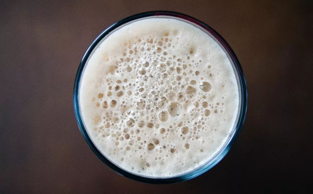 成人奶粉怎么选补硒的呢（奶粉选成人补硒还是补锌）-硒宝网