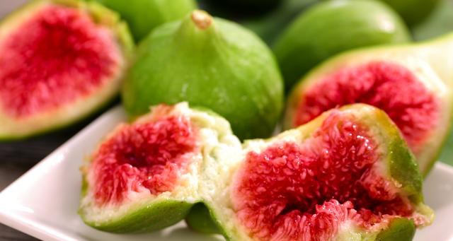 啥水果补维硒最好呢女性(水果硒)-硒宝网