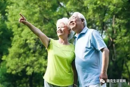 补硒跟钙可以同时进行么（补硒的钙片）-硒宝网