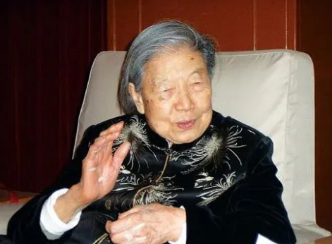 年龄大了怎么补硒呢女性(女性补充硒有什么好处)-硒宝网