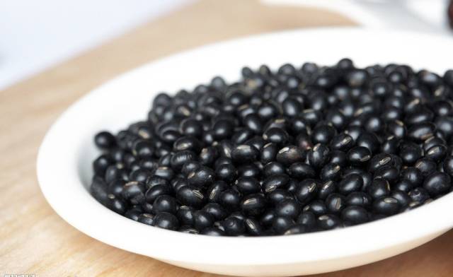 吃什么能补硒最快呢女性(能补女性吃硒元素吗)-硒宝网