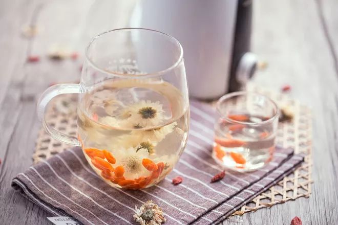 100岁每天补硒吃生蒜（补硒一天吃几颗大蒜）-硒宝网