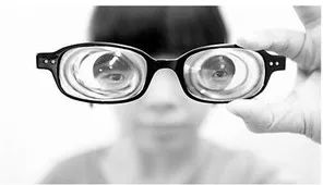 补多少硒防白内障最好呢(白内障吃硒能有什么效果)-硒宝网