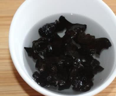 补硒会不会口干口苦口臭（会补口臭口干口苦硒含量高吗）-硒宝网