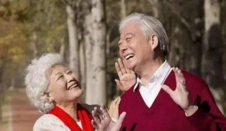 补硒最好每日几片一次吃(每天吃硒片有好处吗)-硒宝网