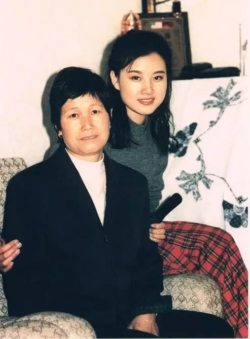 子了萎缩能不能补硒元素（硒元素吃什么补）-硒宝网