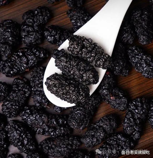 干桑葚泡水喝能不能补硒（能喝桑葚干泡水吗）-硒宝网